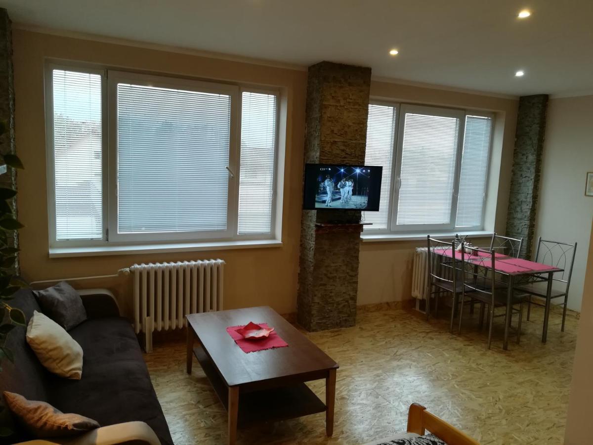 Garni Hotel Liptovsky Mikulas Ngoại thất bức ảnh