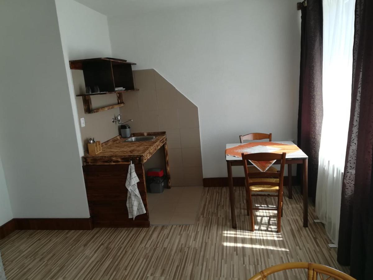 Garni Hotel Liptovsky Mikulas Ngoại thất bức ảnh